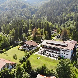 Gaestehaus Maria Theresia Apartment Schliersee